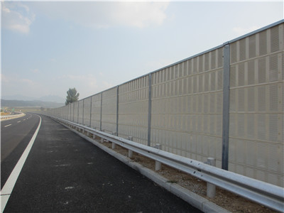 <a href=http://sv6f.cn/news_article?news_id=123>隔聲屏障</a>