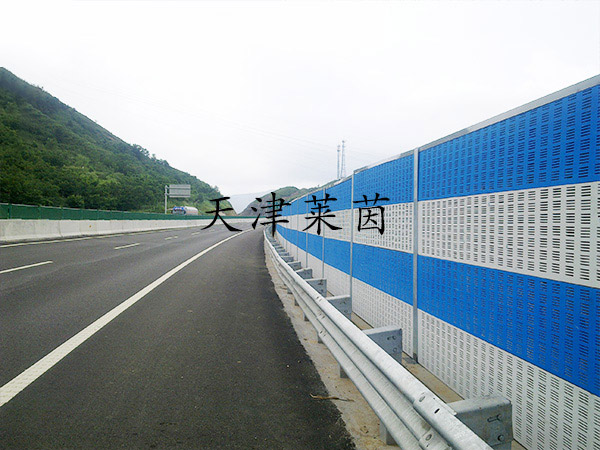 <a href=http://sv6f.cn/news_article?news_id=125>公路聲屏障</a>