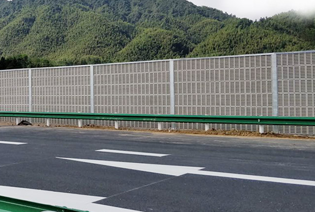 <a href=http://sv6f.cn/news_article.html?news_id=128>聲屏障</a>