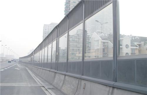 <a href=http://sv6f.cn/news_article?news_id=133>公路聲屏障</a>