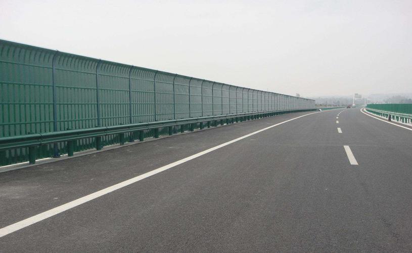 <a href=http://sv6f.cn/news_article?news_id=140>高速公路聲屏障</a>